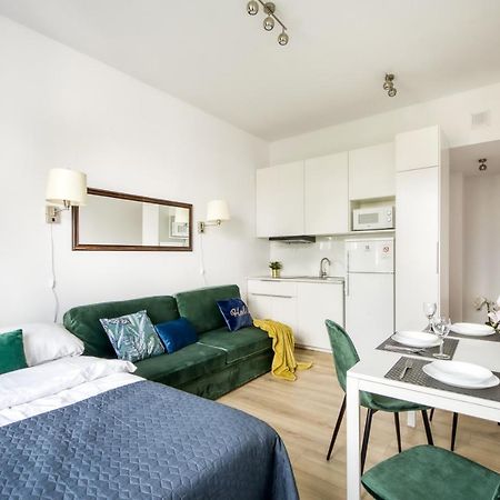 23 Unit Miniapartments Warszawa Lotnisko Okecie Fajne Ministudio Przy Bitwy Warszawskiej Exteriör bild