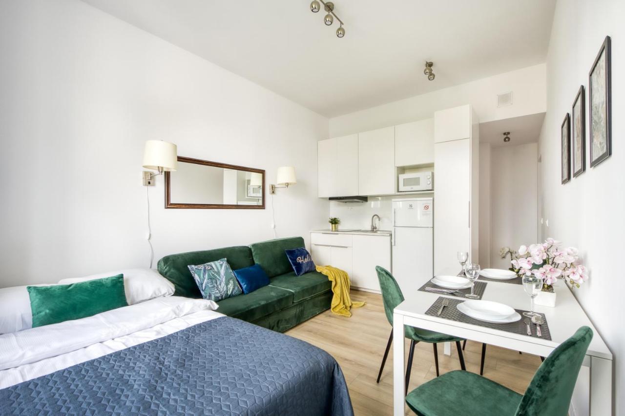 23 Unit Miniapartments Warszawa Lotnisko Okecie Fajne Ministudio Przy Bitwy Warszawskiej Exteriör bild