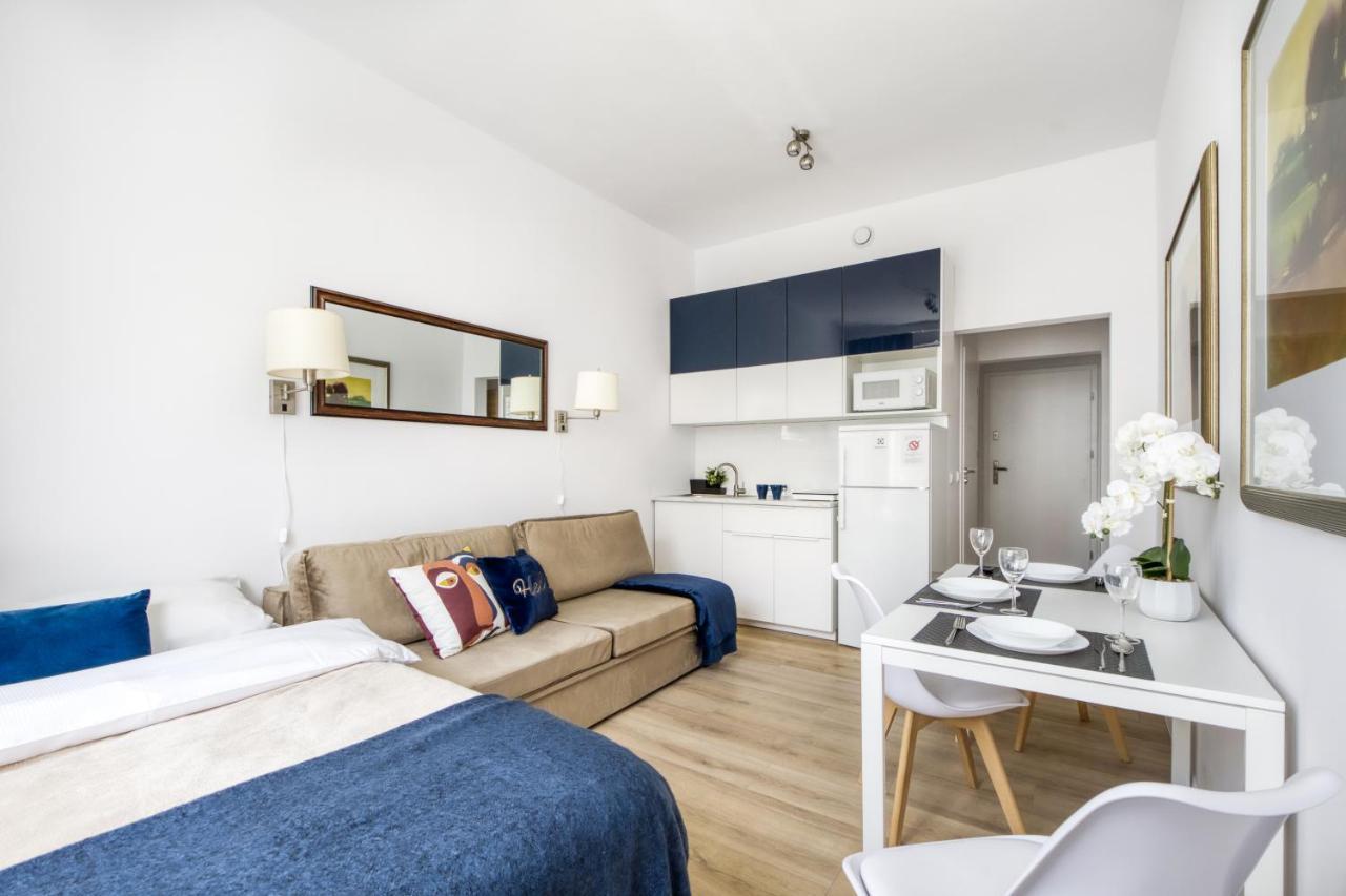 23 Unit Miniapartments Warszawa Lotnisko Okecie Fajne Ministudio Przy Bitwy Warszawskiej Exteriör bild
